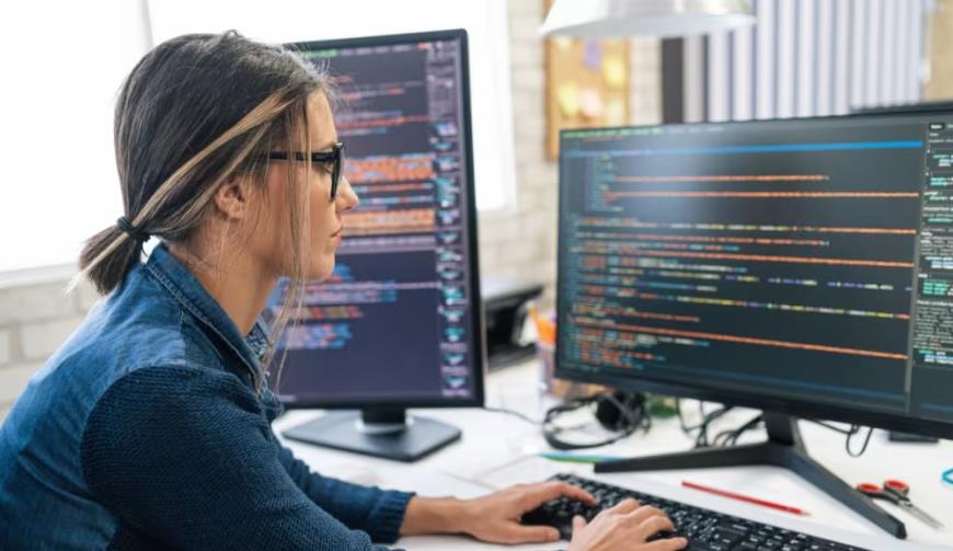 阿勒泰小程序开发公司：DevOps与BI工具生命周期管理的深度融合