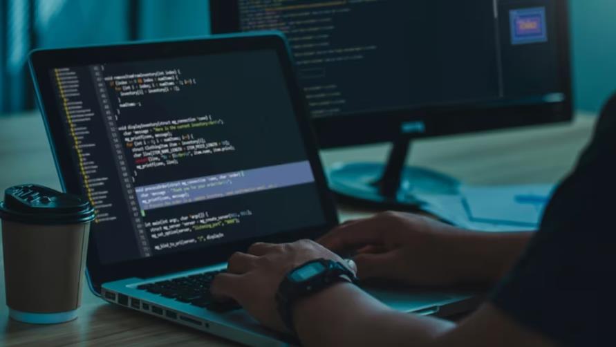 成都小程序开发中，.NET 与 .NET Core 的差异深度解析